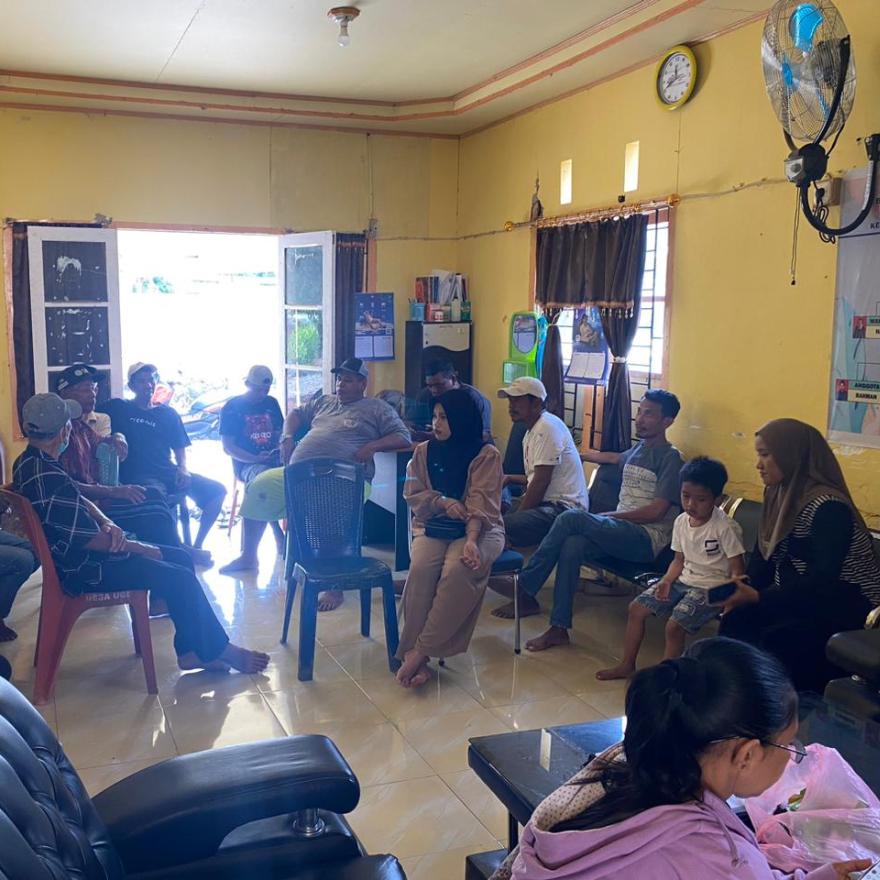 Pertemuan Aparatur Desa, BPD, dan RT/RW Bahas Program Lingkungan Hidup Bersih dan Kerja Bakti